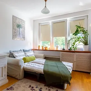 apt-cozy-bright-comfy-studio-next-to-the-old-town.warsawhotelspoland.com/